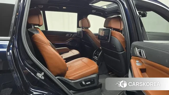 BMW X7 (G07) 2021 Черный из Кореи, фото 3