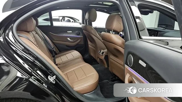 Mercedes-Benz E-Class W213 2022 Черный из Кореи, фото 3