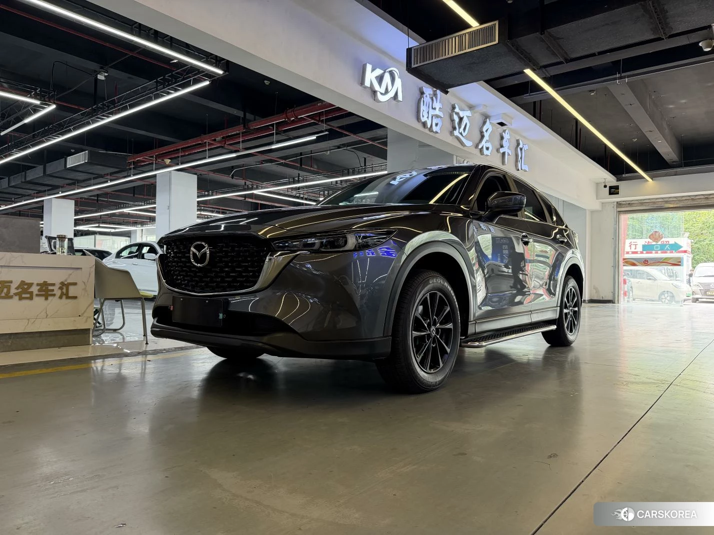 Mazda CX-5 2023 Темно-серый из Китая, фото 3