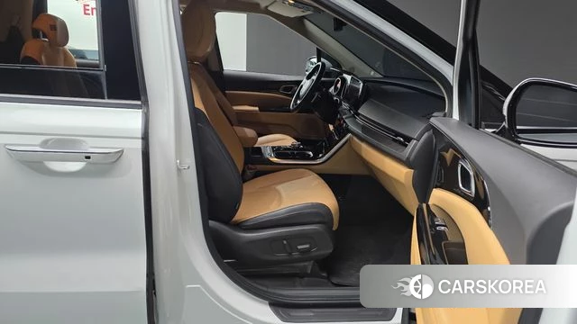 Kia Carnival 4th generation 2023 Белый из Кореи, фото 3