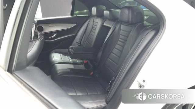 Mercedes-Benz E-Class W213 2020 Белый из Кореи, фото 3