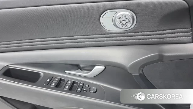 Hyundai Avante (CN7) 2023 Белый из Кореи, фото 3