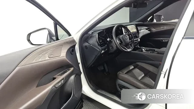 Lexus RX450h + 5th generation 2023 Белый из Кореи, фото 3