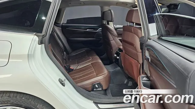 BMW 6 Series GT (G32) 2018 Белый из Кореи, фото 3