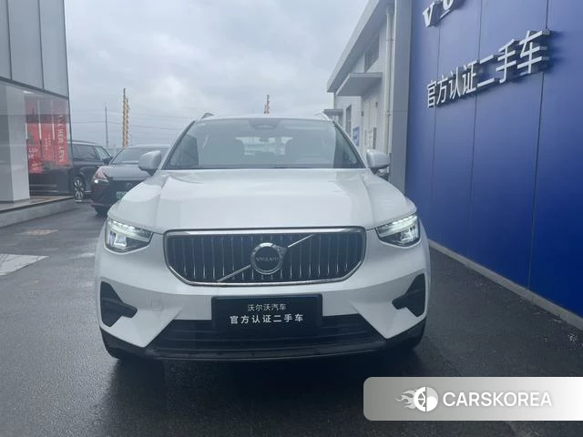 Volvo XC40 2024 Белый из Китая, фото 3