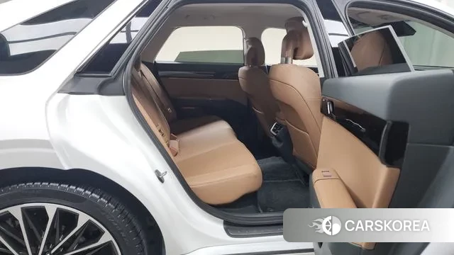 Hyundai Grandeur Hybrid (GN7) 2023 Белый из Кореи, фото 3