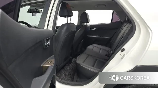 Kia Stonic 2018 Белый из Кореи, фото 3