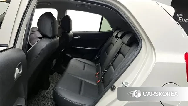 Kia Morning Urban (JA) 2023 Жемчужный цвет из Кореи, фото 3