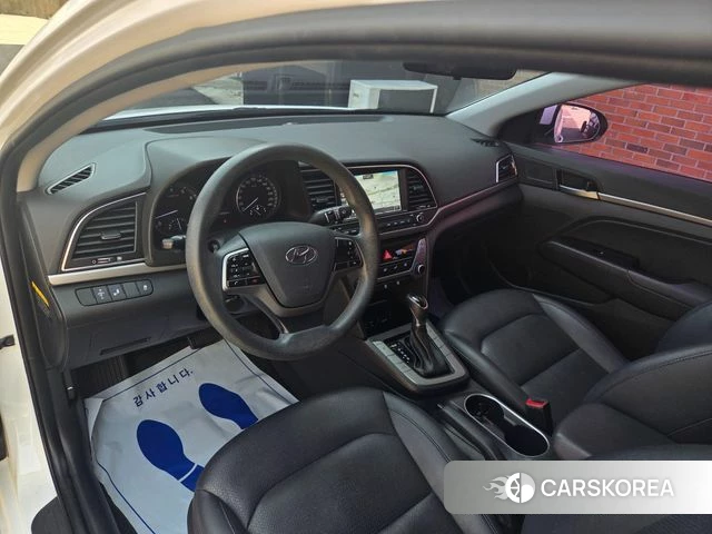 Hyundai Avante AD 2018 Белый из Кореи, фото 3