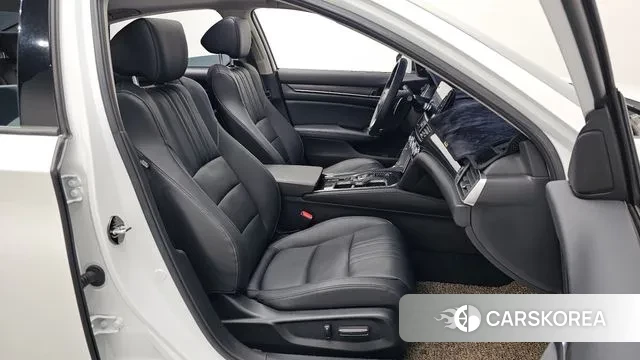 Honda Accord 10th Generation 2022 Белый из Кореи, фото 3