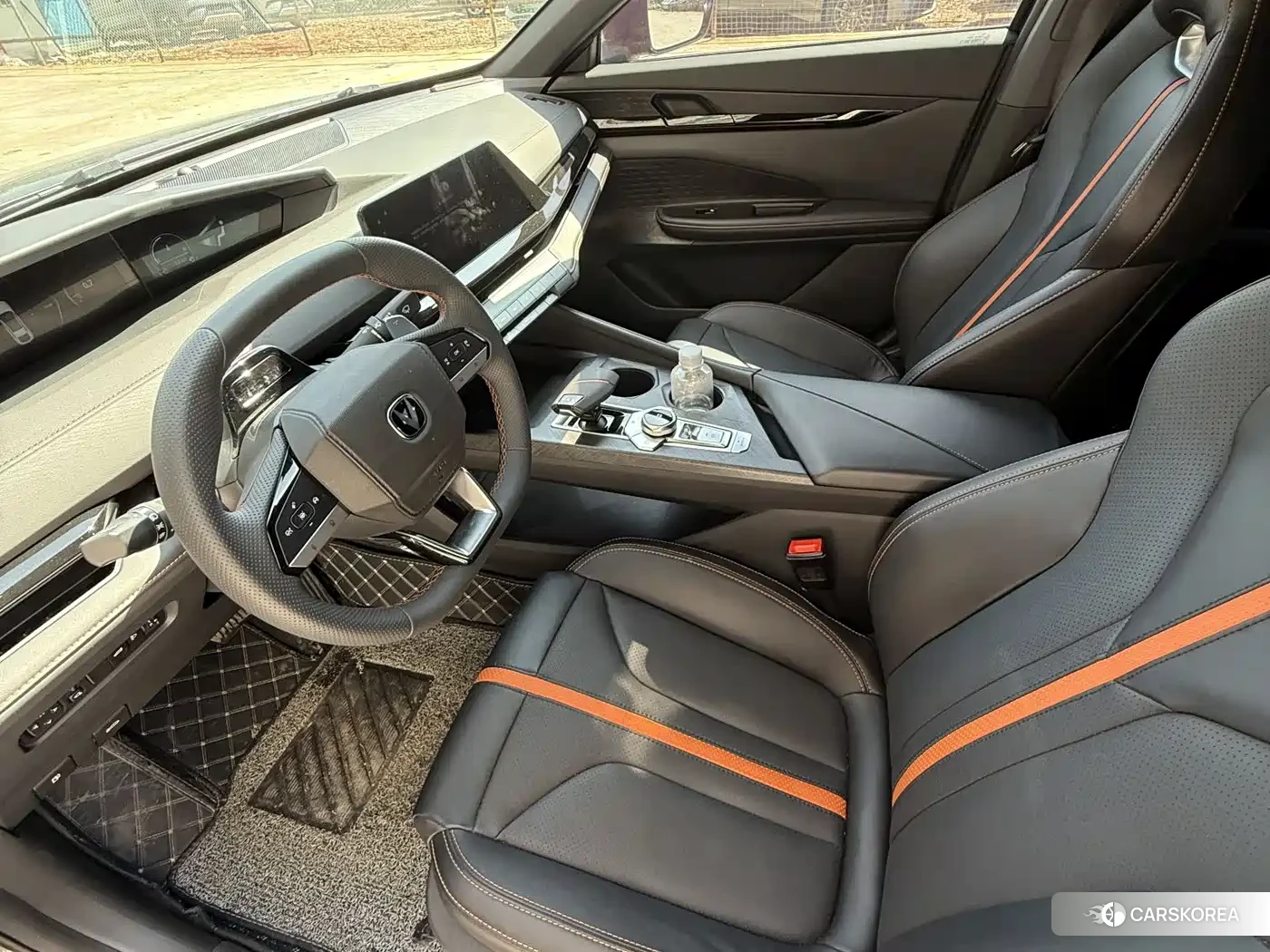Chang'an Changan UNI-V 2024 Silver/gray из Китая, фото 3