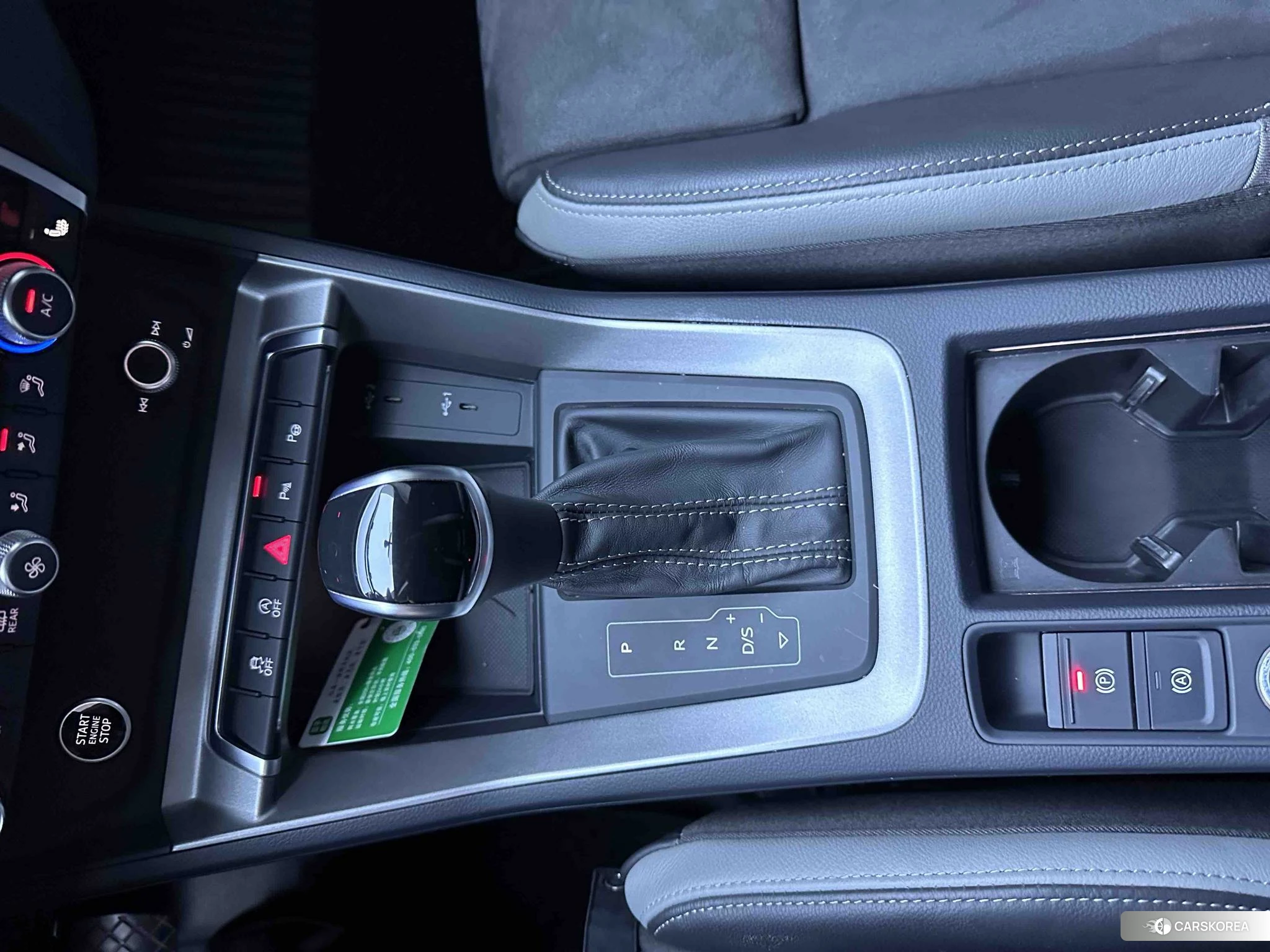 Audi Q3 2022 Темно-серый из Китая, фото 3
