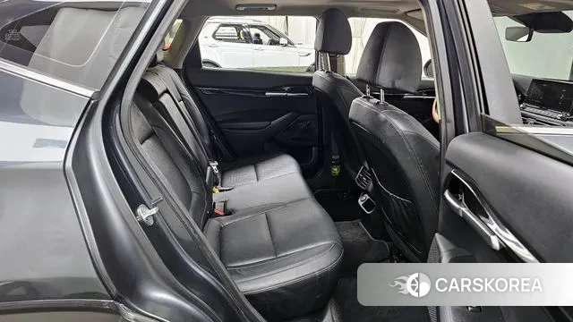 Kia Seltos 2021 Серый из Кореи, фото 3