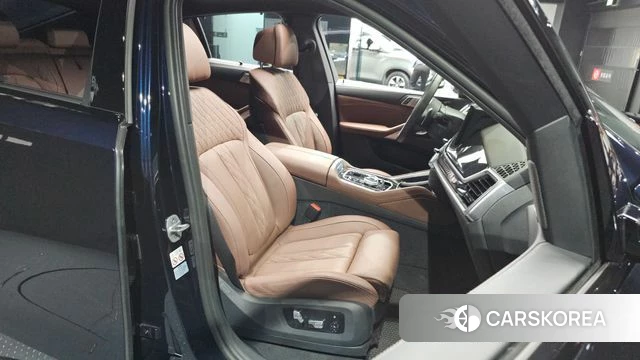 BMW X6 (G06) 2023 Черный из Кореи, фото 3