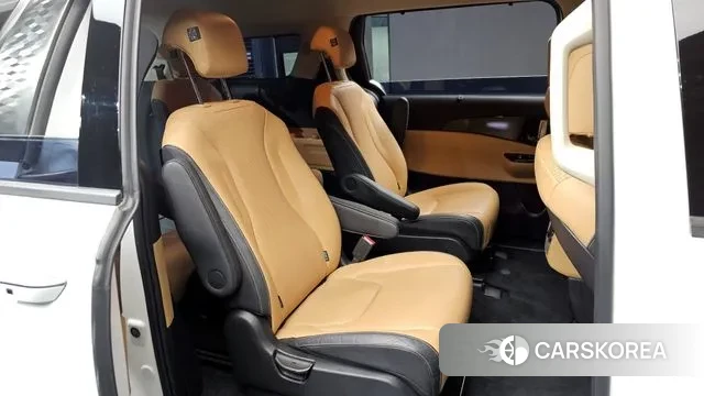 Kia Carnival 4th generation 2022 Белый из Кореи, фото 3