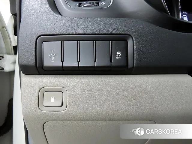 Kia The New Carnival 2018 Белый из Кореи, фото 3