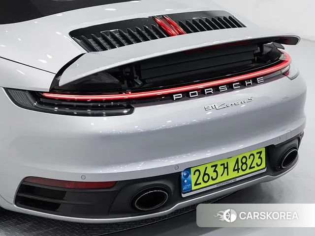 Porsche 911(992) 2021 Серебристо-серый из Кореи, фото 3