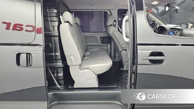 Hyundai The New Grand Starex 2018 Черный из Кореи, фото 3