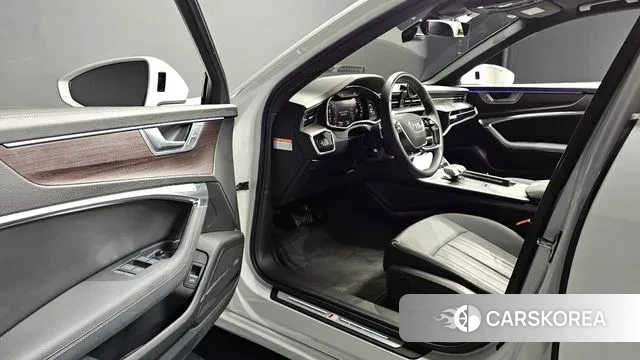 Audi A6 (C8) 2023 Белый из Кореи, фото 3