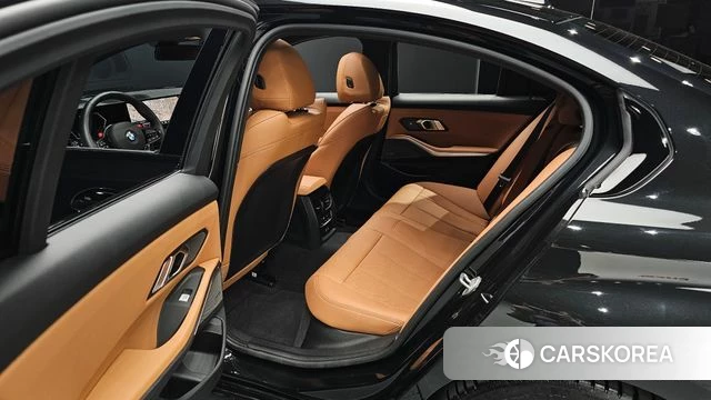 BMW 3 Series (G20) 2025 Черный из Кореи, фото 3