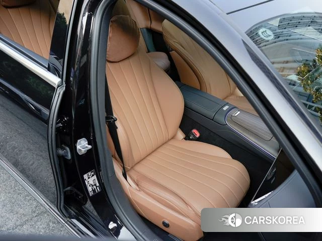 Mercedes-Benz E-class PHEV 2024 Черный из Китая, фото 3