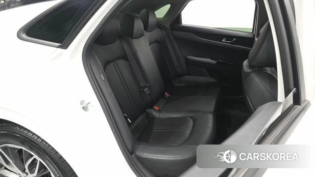 Kia K5 3rd generation 2022 Белый из Кореи, фото 3