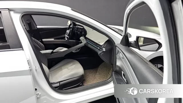 Hyundai Avante (CN7) 2021 Белый из Кореи, фото 3