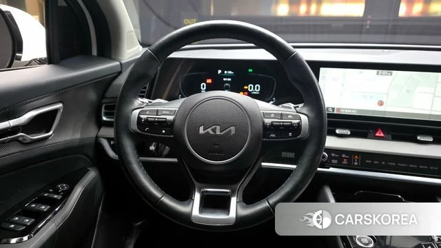 Kia Sportage 5th Generation Hybrid 2023 Белый из Кореи, фото 3