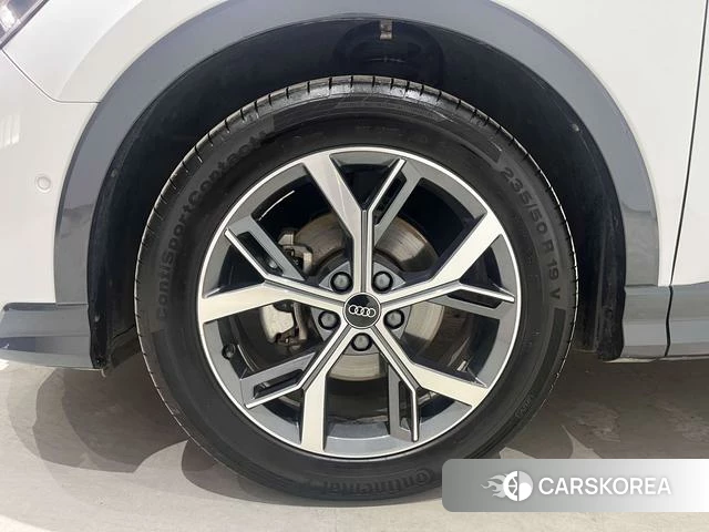 Audi Q3 2023 Белый из Китая, фото 3