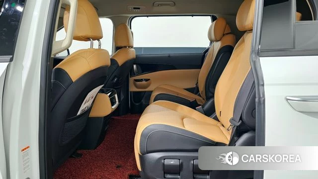 Kia Carnival 4th generation 2023 Белый из Кореи, фото 3