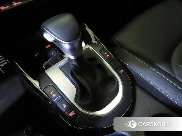 Kia The New K3 2nd generation 2023 Белый из Кореи, фото 3