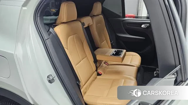 Volvo XC40 2020 Белый из Кореи, фото 3