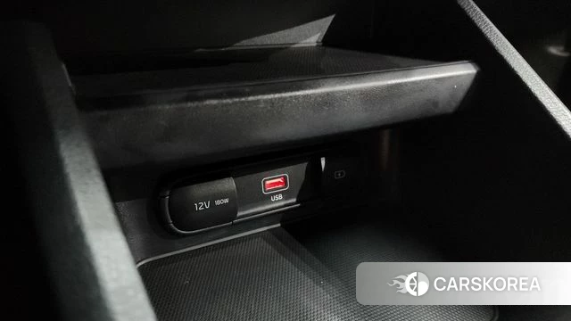 Kia The New K3 2nd generation 2022 Белый из Кореи, фото 3