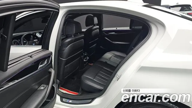 BMW 5 Series (G30) id 2500024 из Кореи 3