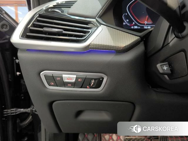 BMW X6 2023 Черный из Китая, фото 3