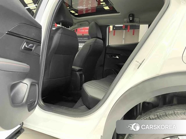 Peugeot 2008 2022 Белый из Китая, фото 3