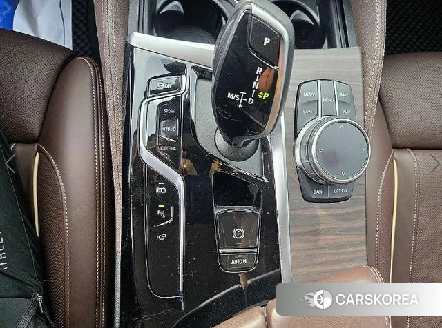 BMW 5 Series (G30) 2021 Черный из Кореи, фото 3