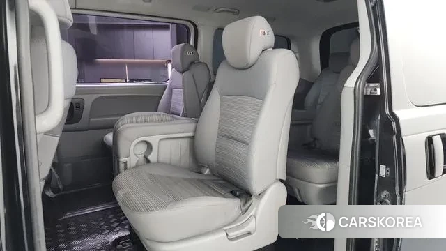 Hyundai The New Grand Starex 2018 Черный из Кореи, фото 3