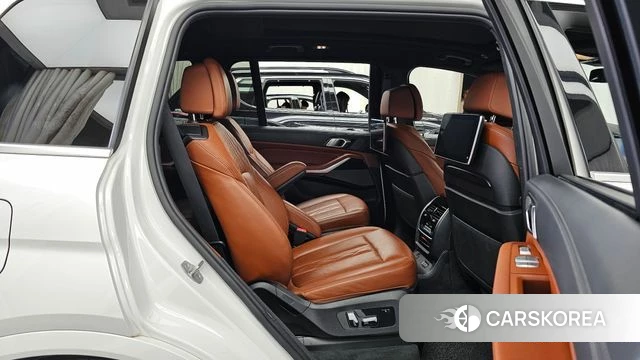 BMW X7 (G07) 2021 Белый из Кореи, фото 3