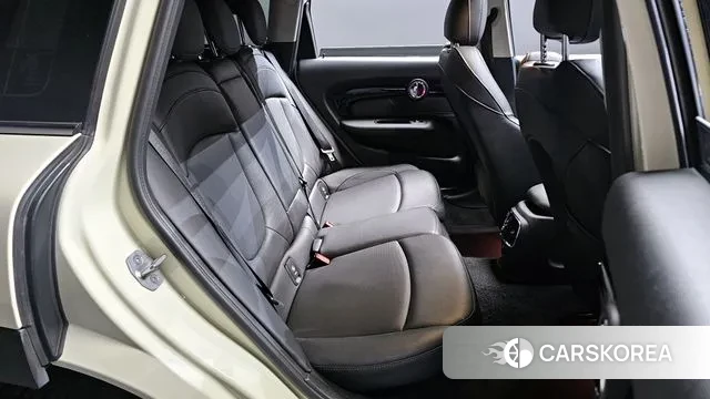 Mini Cooper Clubman 2018 Жемчужный цвет из Кореи, фото 3