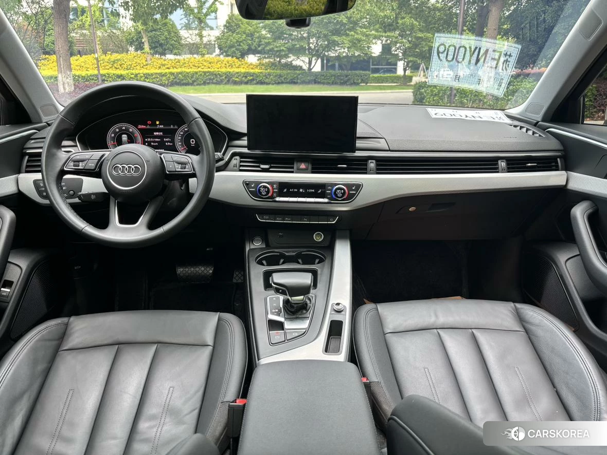 Audi A4 (import) 2020 Серебристо-серый из Китая, фото 3