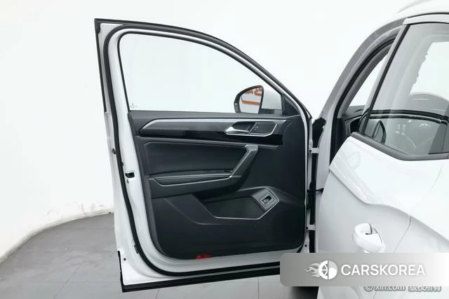 Volkswagen Tanyue X 2021 Белый из Китая, фото 3
