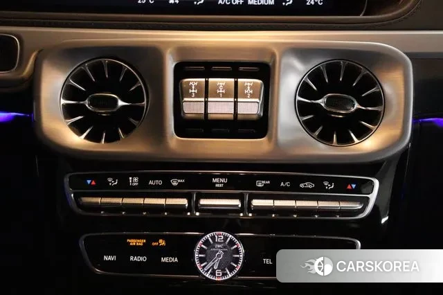 Mercedes-Benz G-Class W463b 2023 Белый из Кореи, фото 3