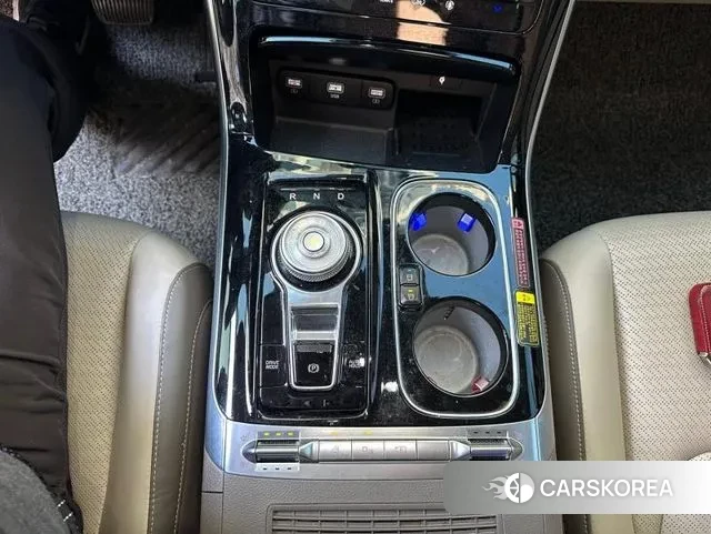 Kia Carnival 4th generation 2022 Черный из Кореи, фото 3