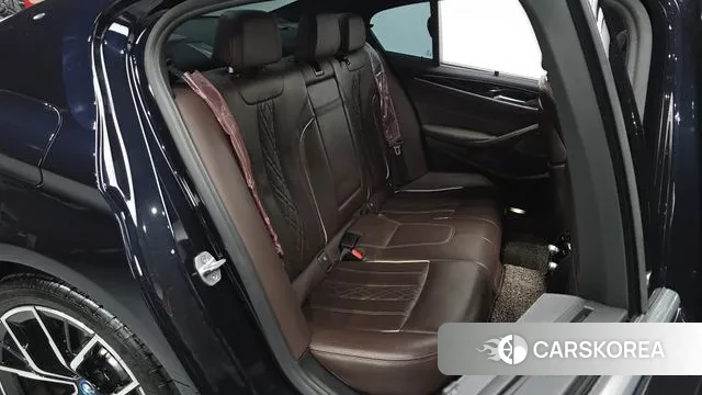 BMW 5 Series (G30) 2022 Черный из Кореи, фото 3