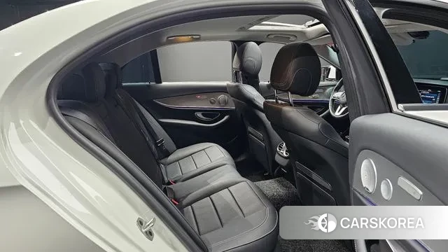 Mercedes-Benz E-Class W213 2020 Белый из Кореи, фото 3