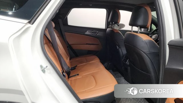 Kia Sportage 5th Generation 2022 Белый из Кореи, фото 3