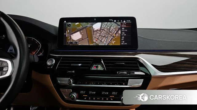 BMW 5 Series (G30) 2020 Черный из Кореи, фото 3