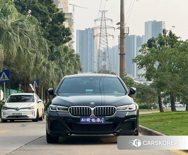 BMW 5 series 2024 Черный из Китая, фото 3