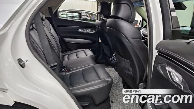 Genesis GV70 2023 Белый из Кореи, фото 3